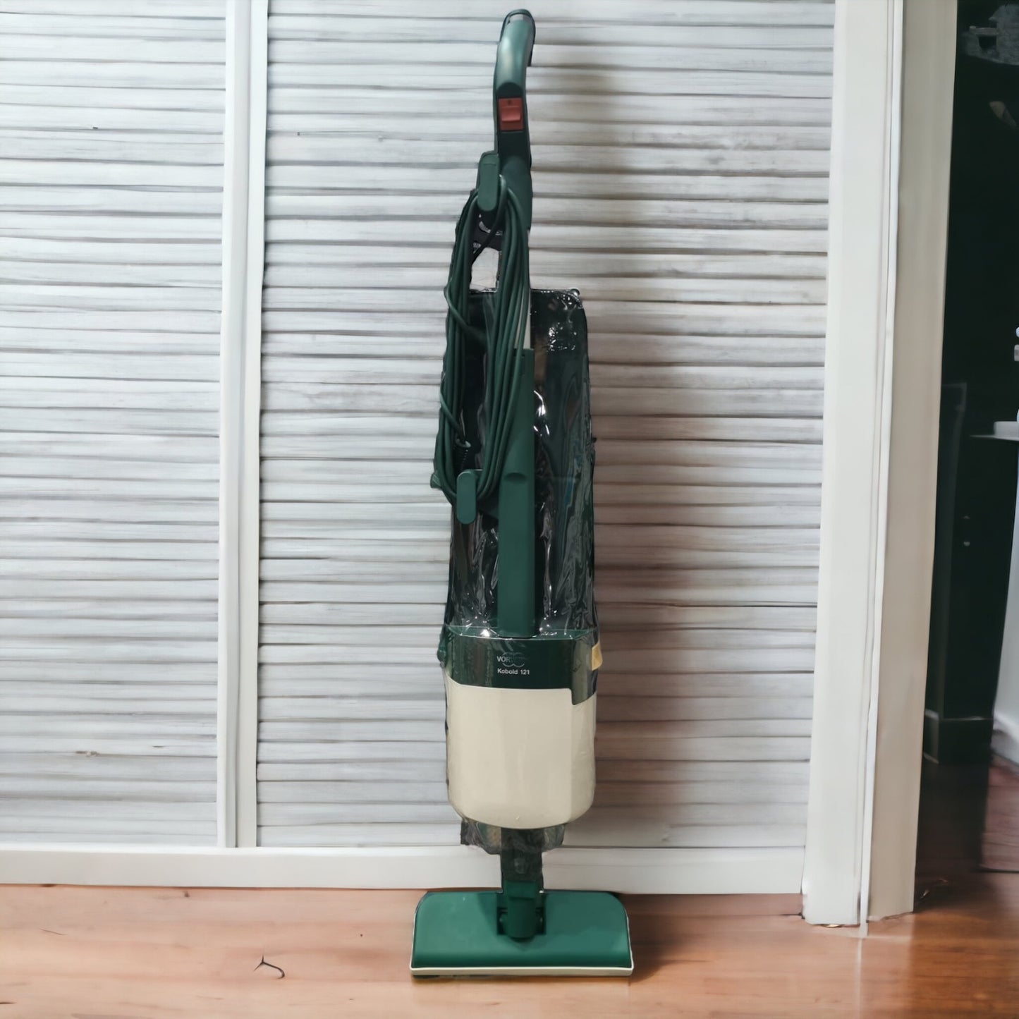 Folletto VK 121 Rigenerato con Sacchetti e Filtri di Ricambio